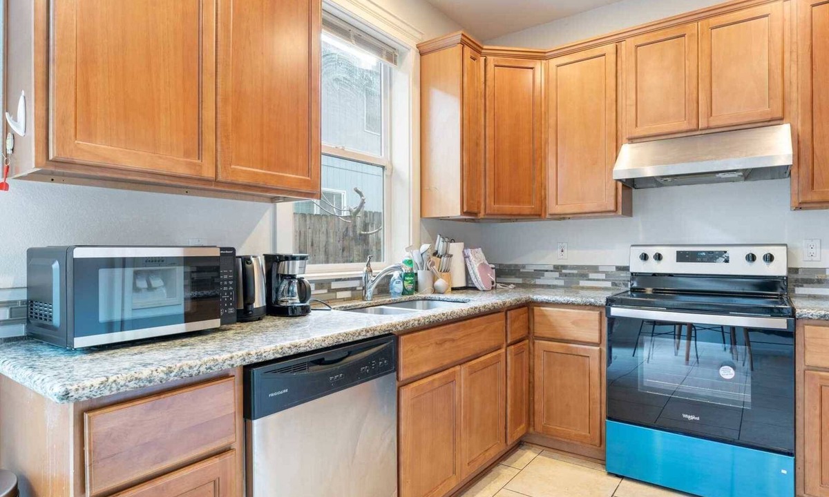 Powellhurst-Gilbert House | Whispering Pines Retreat on Steele St