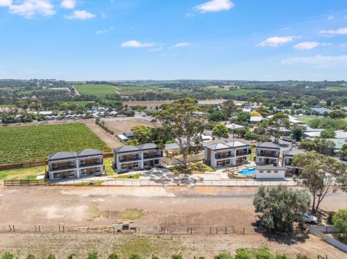 McLaren Vale Villa | Whispering Vines