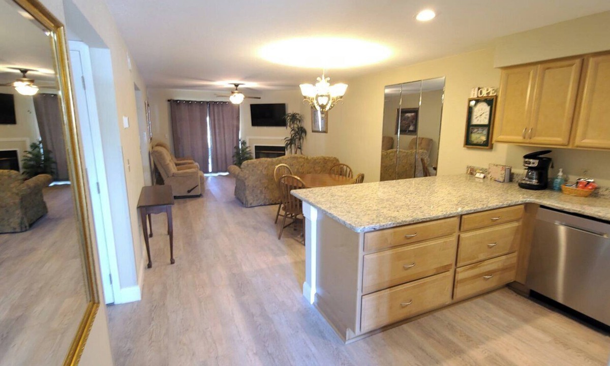 Table Rock Condo | Whispering Willow - WALK-IN CONDO! - 2bedrm/2bath 3 Pools!