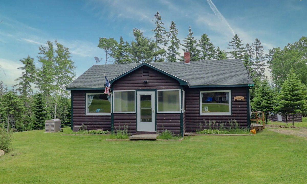 Rangeley Cabin | Whispering Winds | Shared Waterfront w/Large Yard & Fire Pit