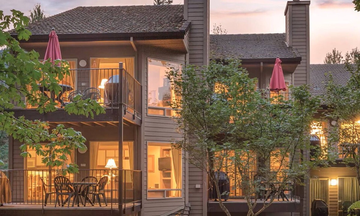 Welches Apartment | Whispering Woods Resort