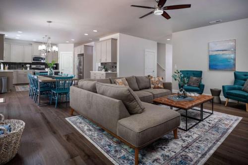 Aloha House | Whispering Woods