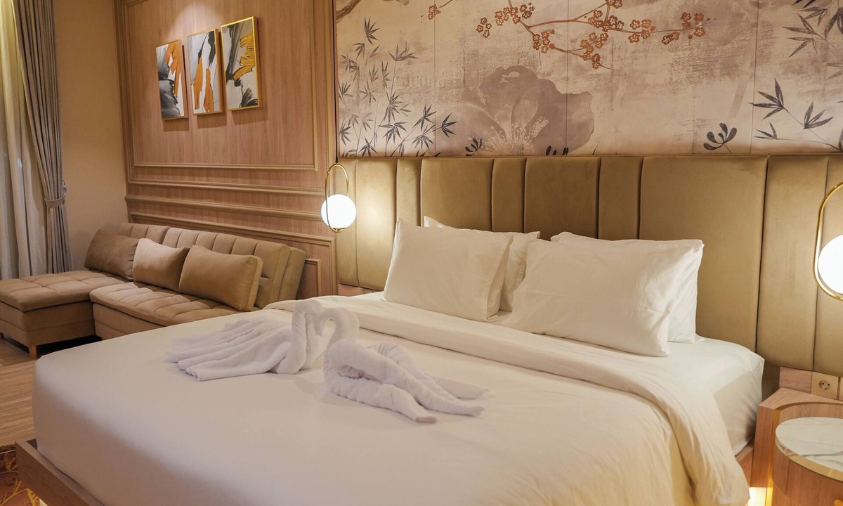 Old Jakarta Hotel | Whistler Garden Hotel