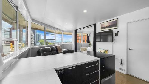 Grafton Apartment | Whitaker Wish- Spacious, city based apartment with carpark