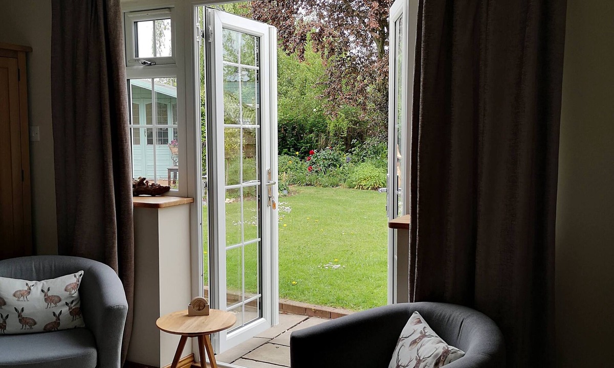 Keal Cotes Bed & Breakfast | White Cottage B&B