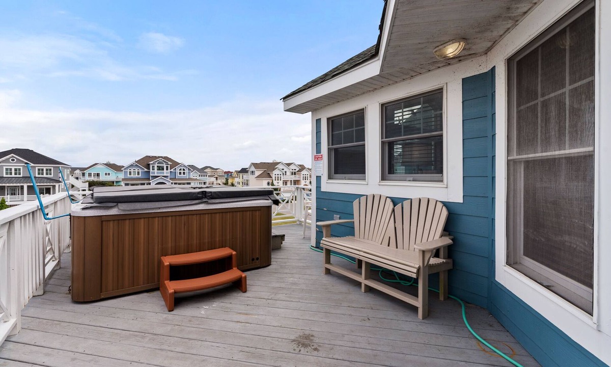 Buck Island House | White Dolphin: Hot Tub | Pool Access | Dogs OK