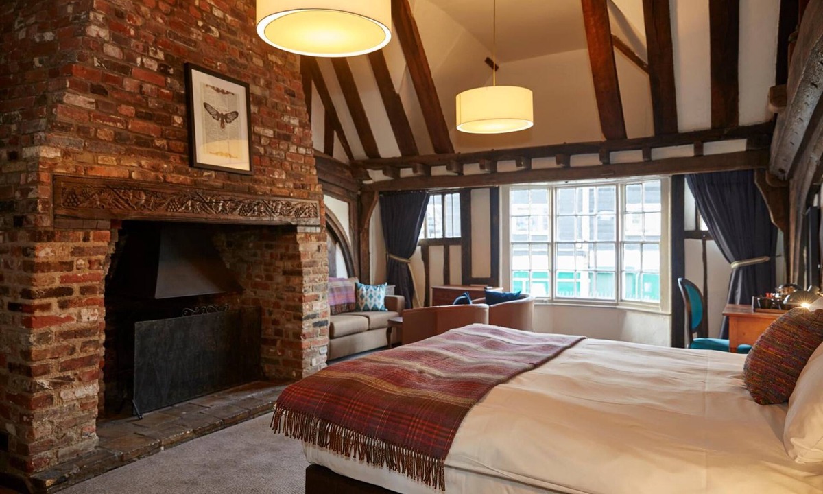 Coggeshall Hotel | White Hart Hotel by Greene King Inns