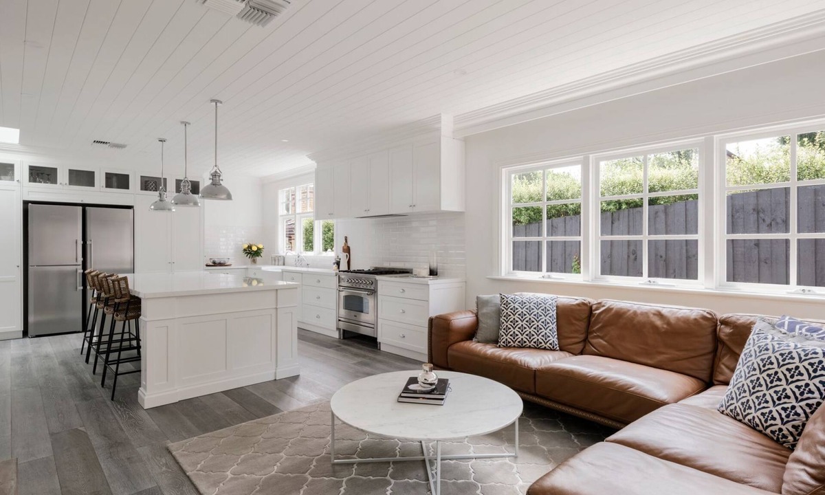 Kew East House | White Haven with Spa, Kew East