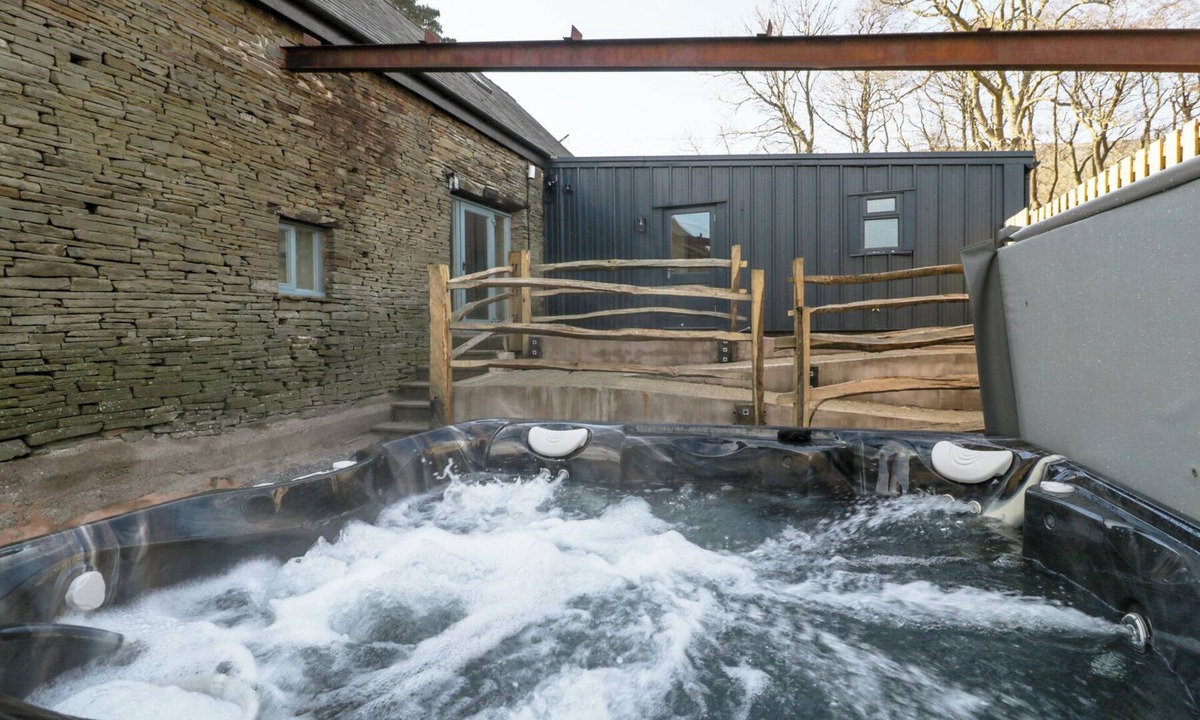 Longtown Cottage | White Haywood Barn