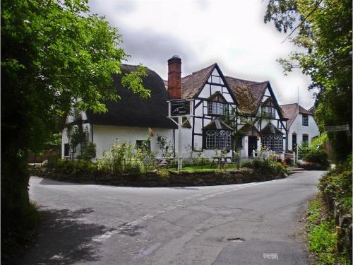 Woolstone Hotel | White Horse Inn