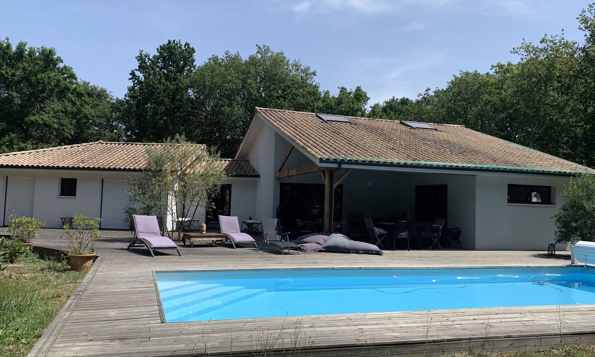 Talais Villa | WHITE HOUSE