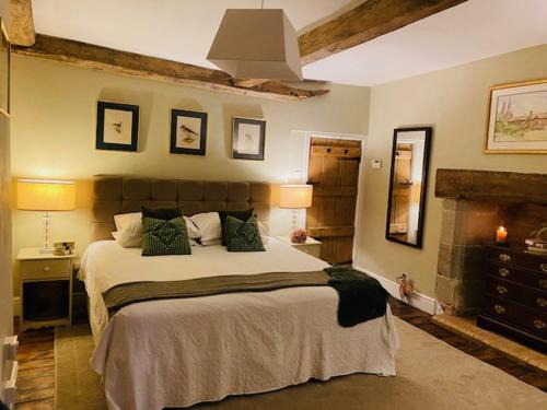 Little Cowarne Bed & Breakfast | White House Farm