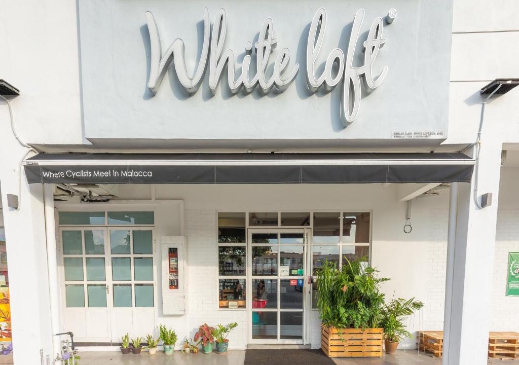 Malim Jaya Hotel | White Loft Hotel