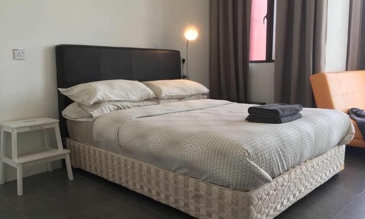 Damansara Perdana Apartment | *WHITE MIGHTY Studio* -free wifi