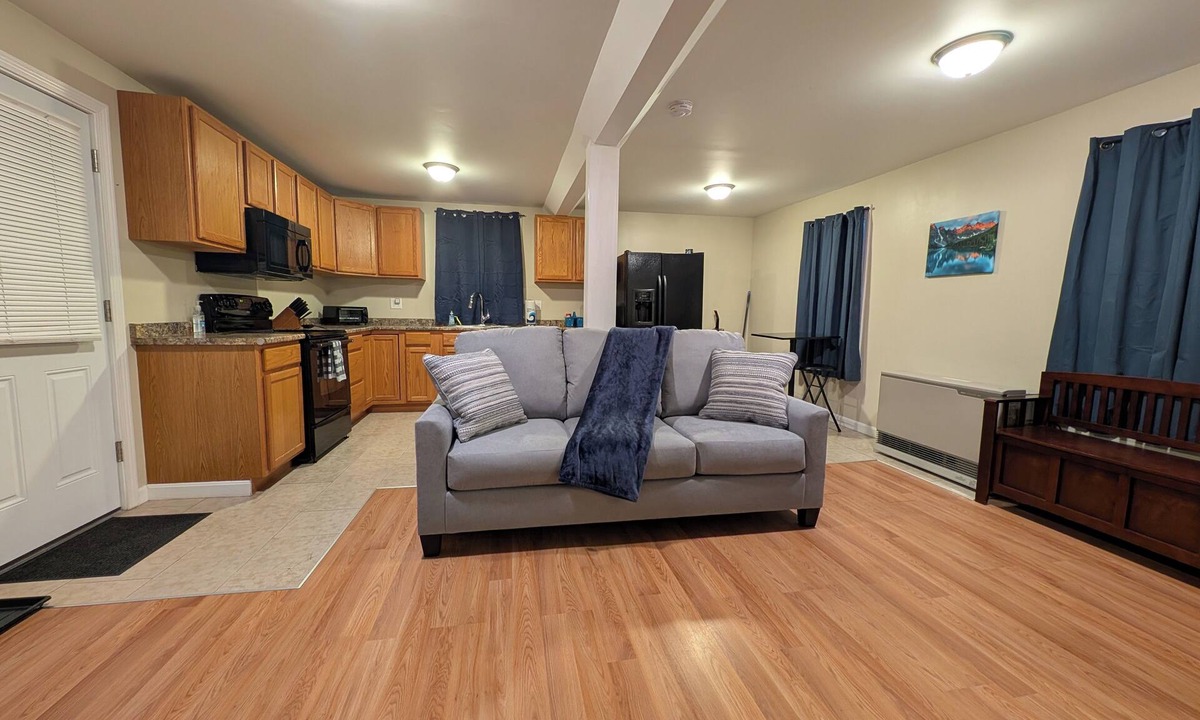 Berlin Apartment | White Mountain Home Update