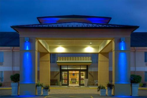 Salamanca Hotel | White Pine Lodge