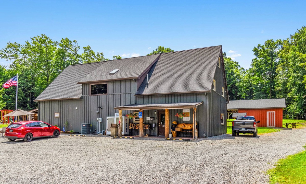 Clarington RV Rental | White's Haven Campground