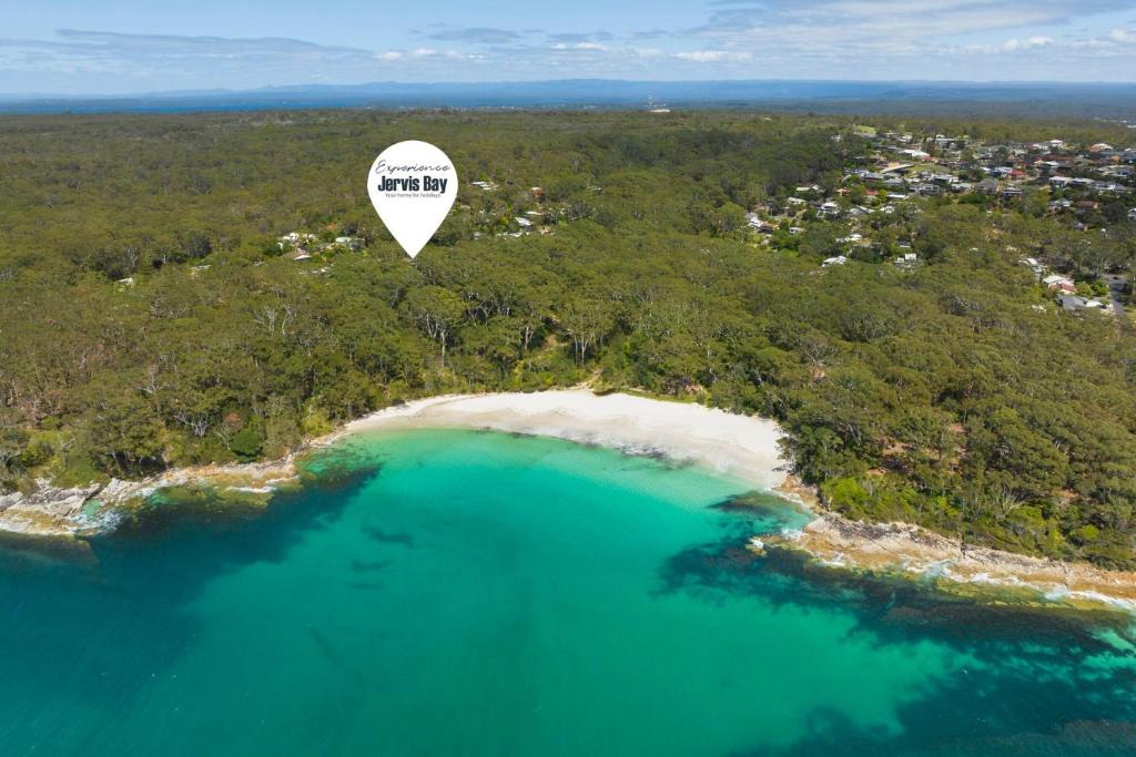 Vincentia House | White Sands House by Experience Jervis Bay