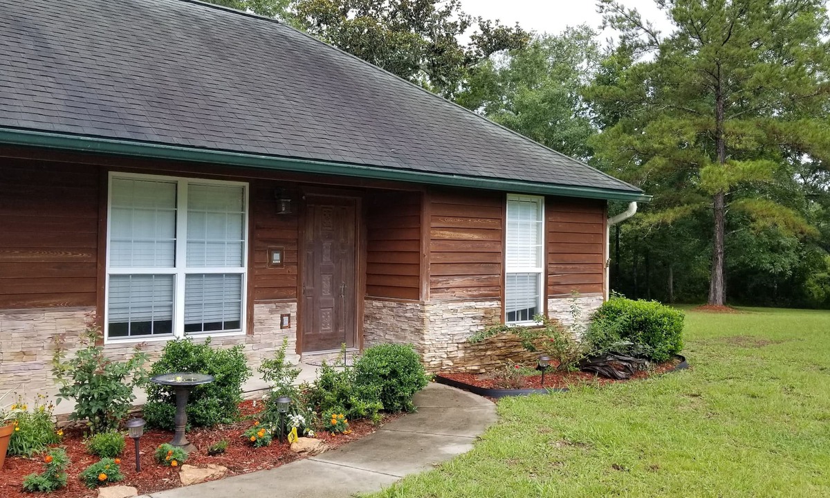 Crawfordville House | White Squirrel Cottage