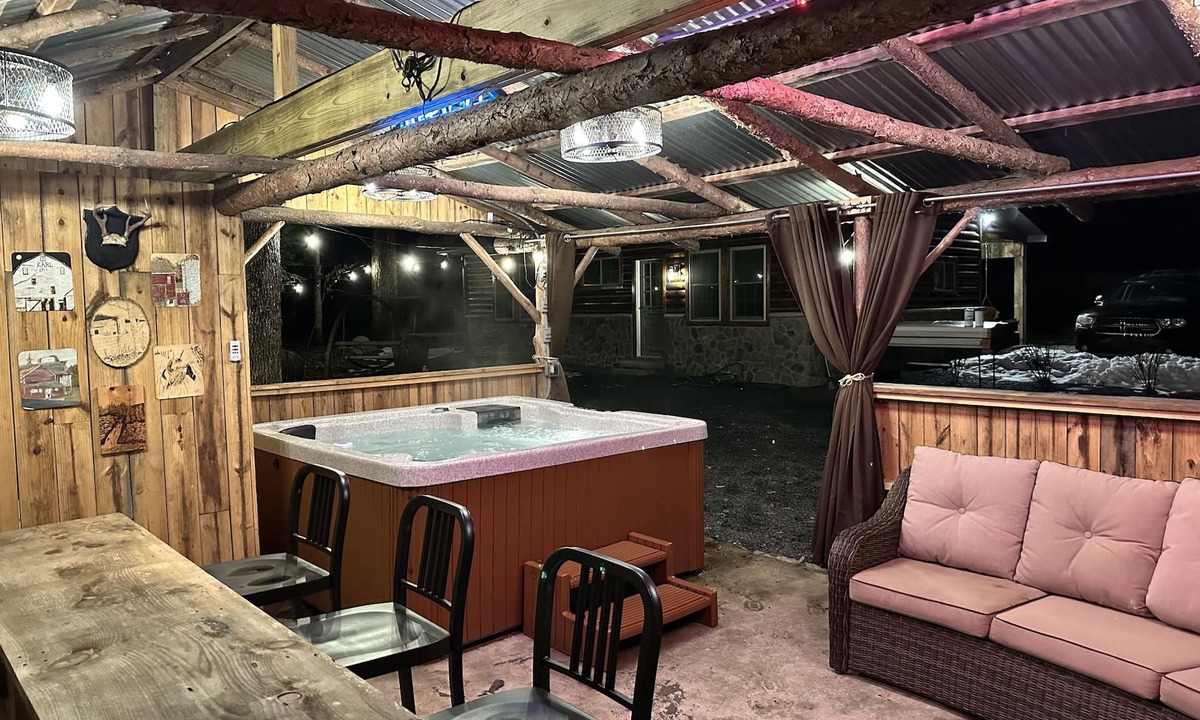 Canadensis House | White-Tail Lodge Relaxing, Secluded, Quiet