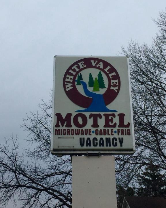 St. Charles Hotel | White Valley Motel