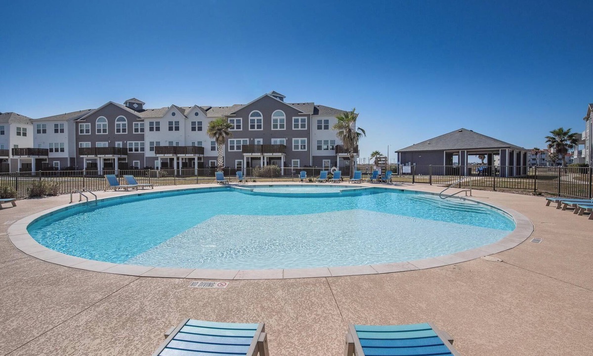 Corpus Christi House | WhiteCap Beach & OCEAN VIEW! Pool & BBQ☀