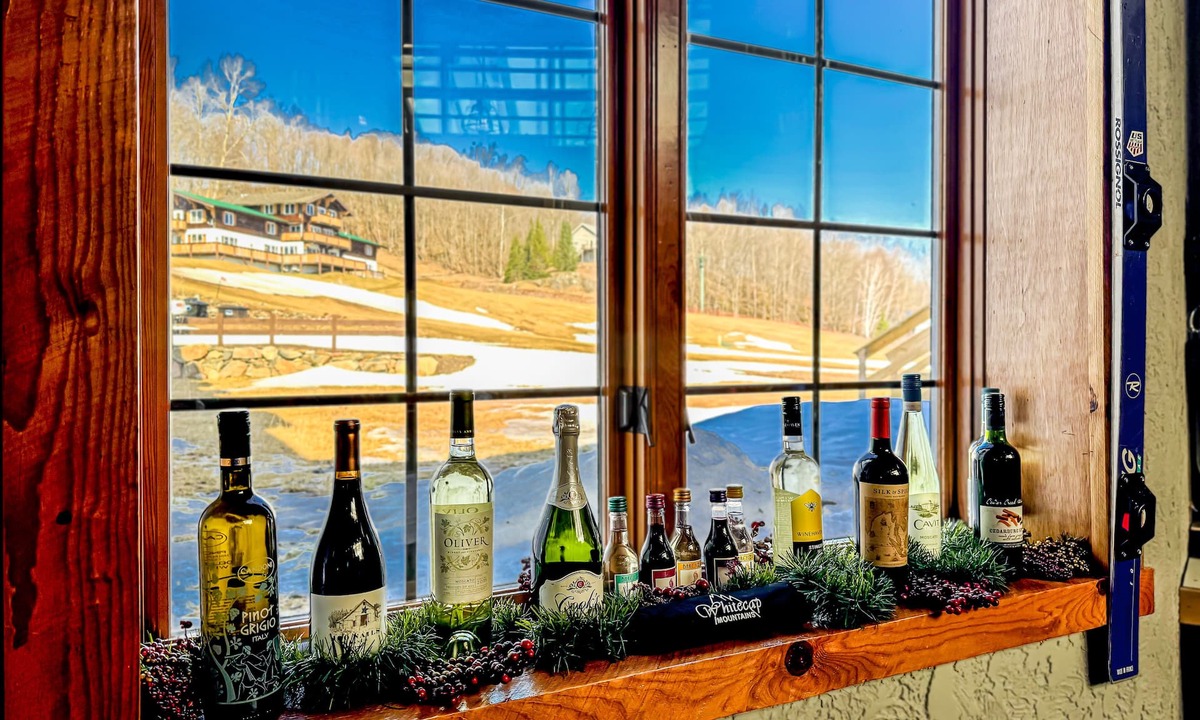 Upson Hotel | Whitecap Mountains Resort