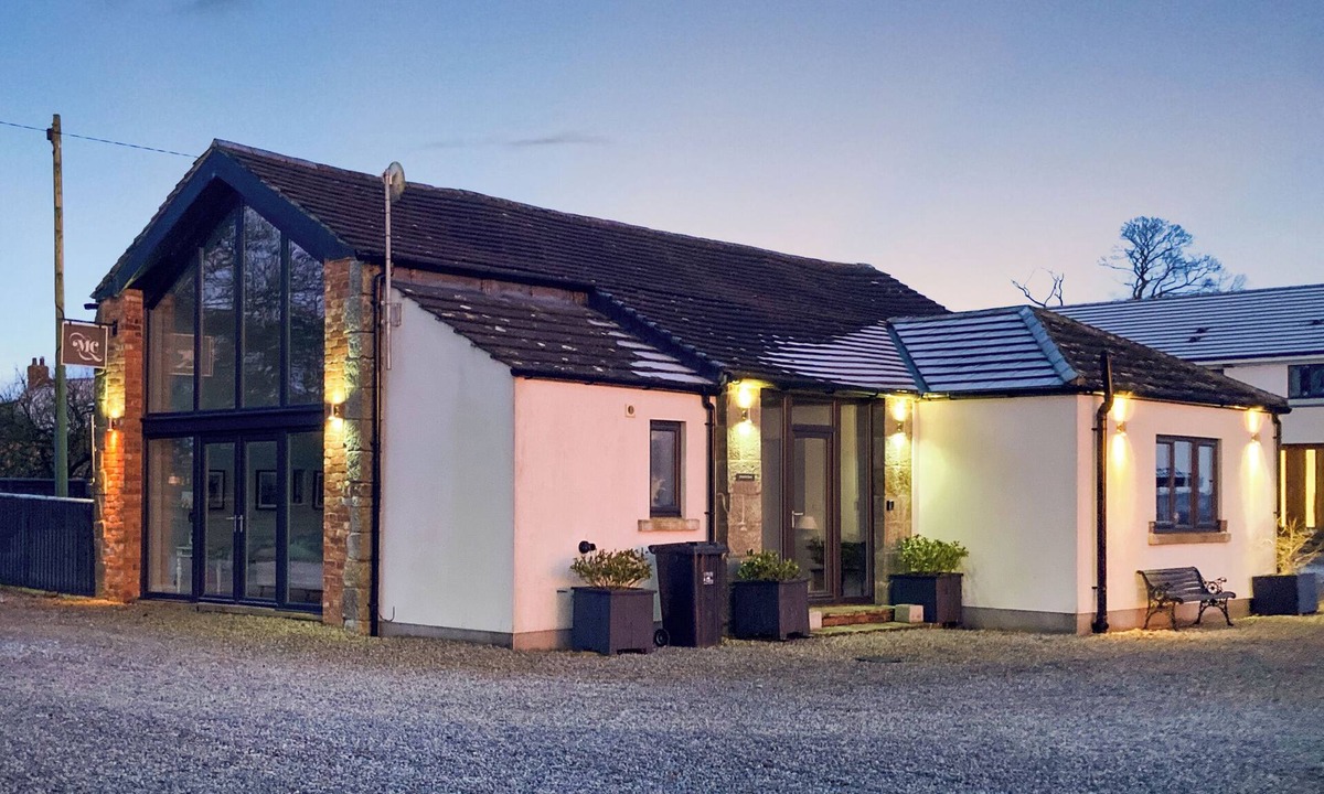 Wing Cottage | Whitehill Barn - UK47195