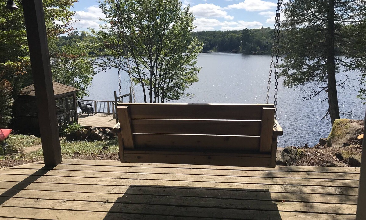 Dunchurch Cottage | Whitestone Retreat