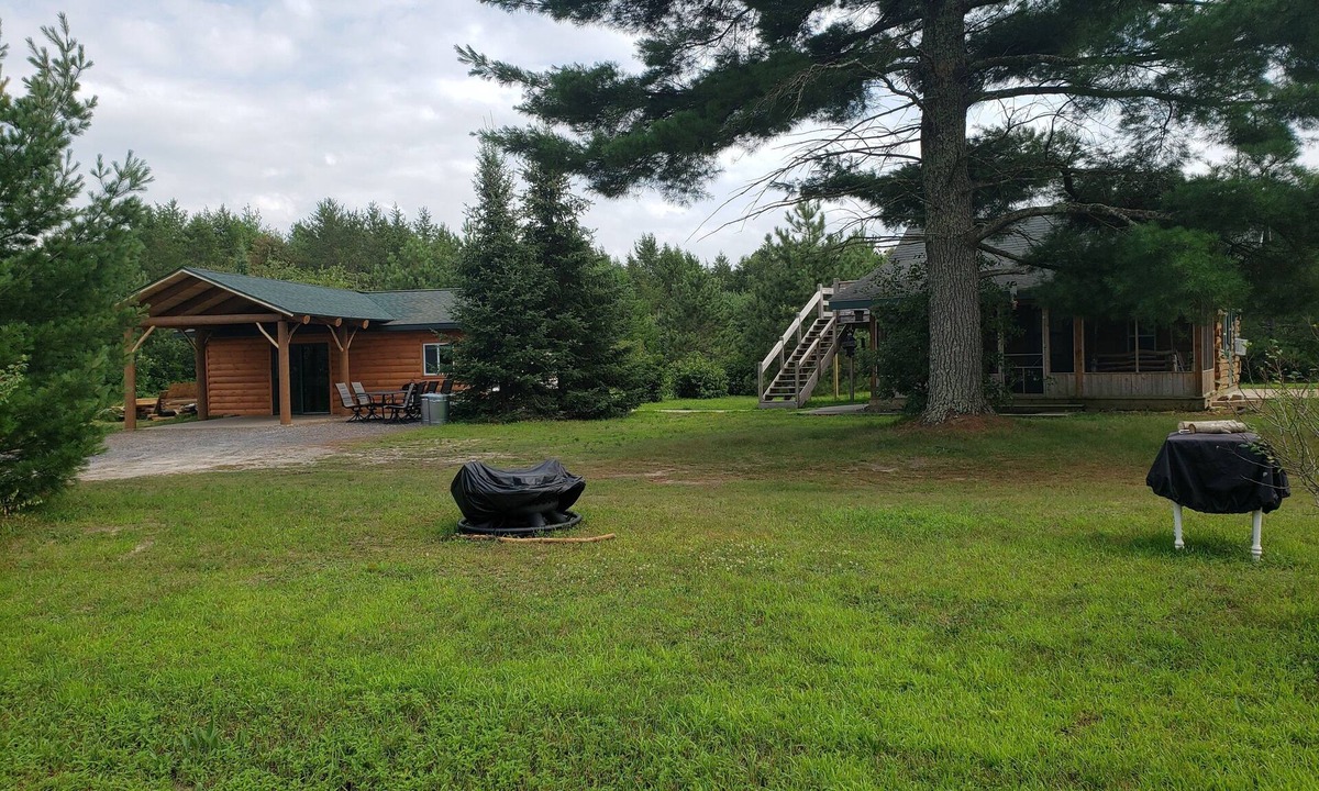 Black River Falls Cabin | Whitetail Cabin
