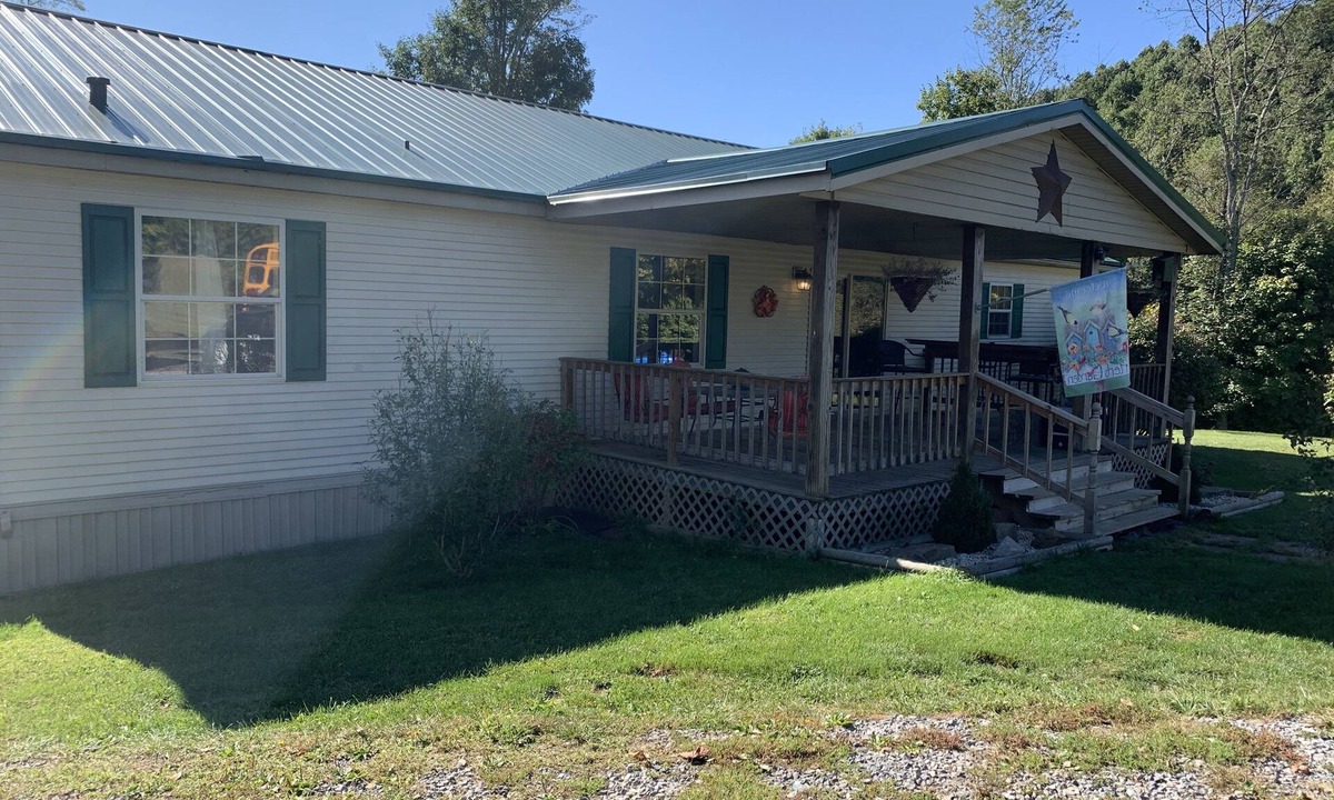 Buckhannon House | Whitetail Retreat