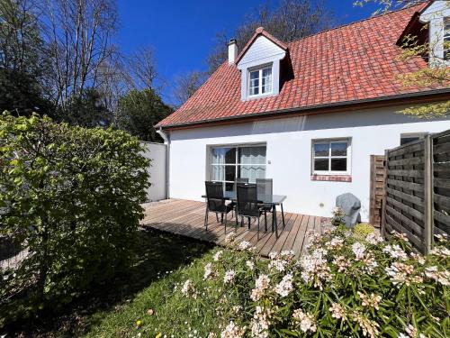 Condette House | Whitley cottage