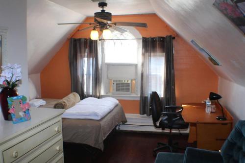 Hartford Apartment | Whitney Wonder 2nd and 3rd floor