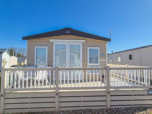 Seasalter Resort | Whitstable Beaumont - Sleeps 6, 588 ft