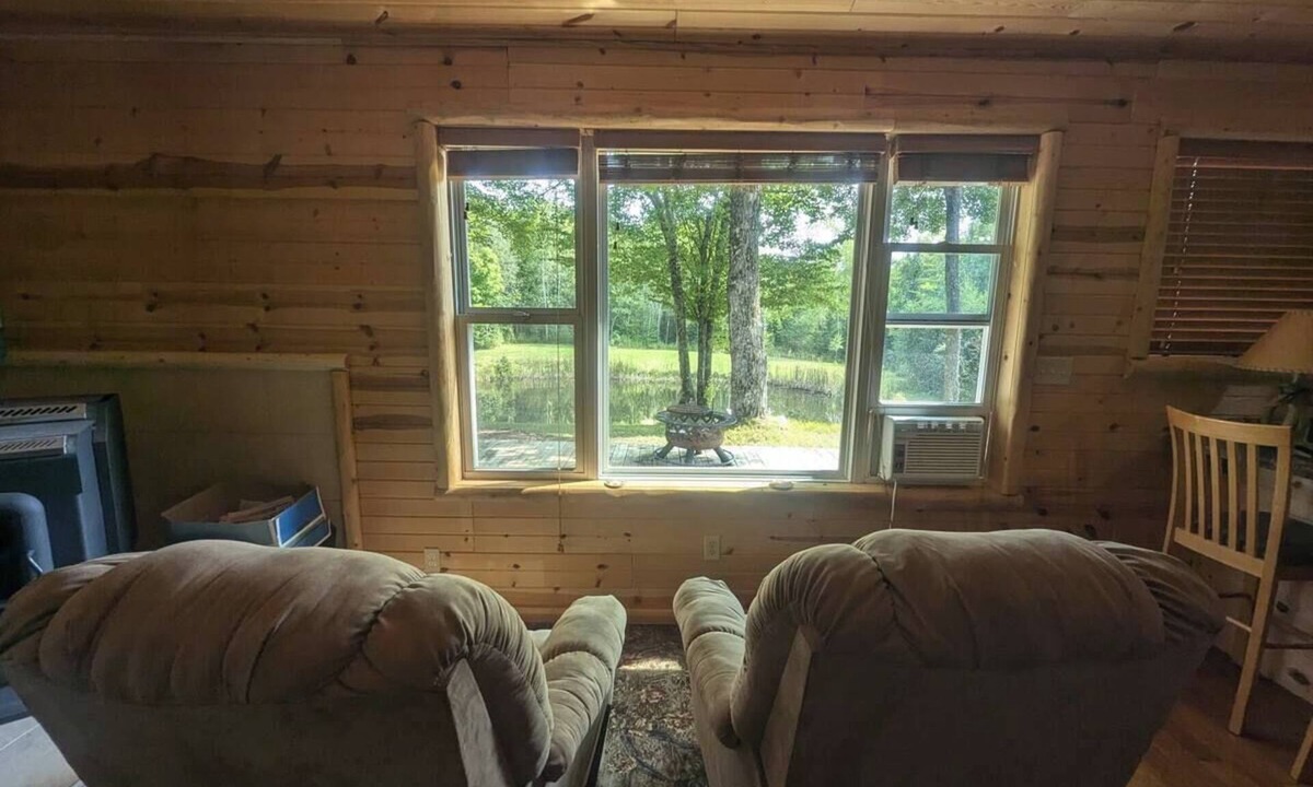 Glidden Cabin | Whole Cabin on the Trails!