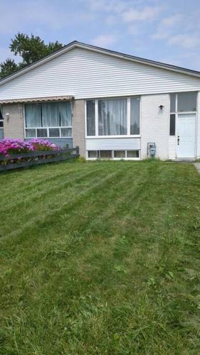 Richmond Hill House | Whole House Fair Price Great Amenities