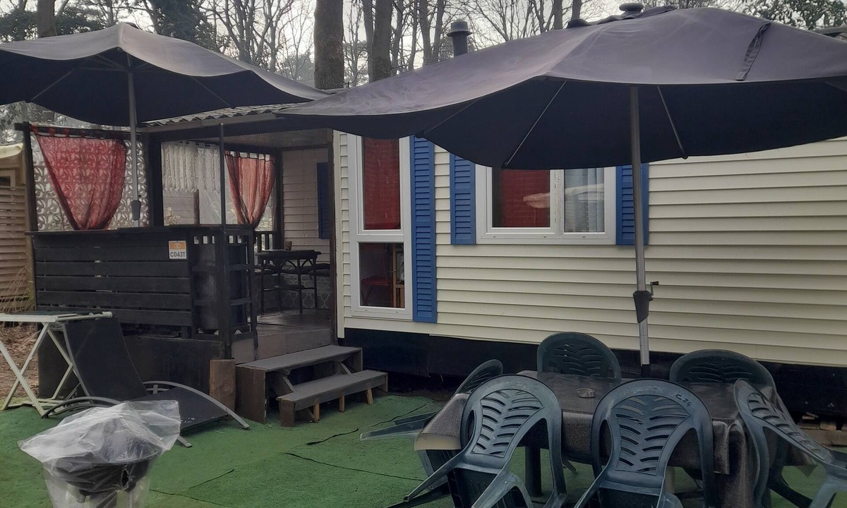 Saint-Cheron House | Whole house