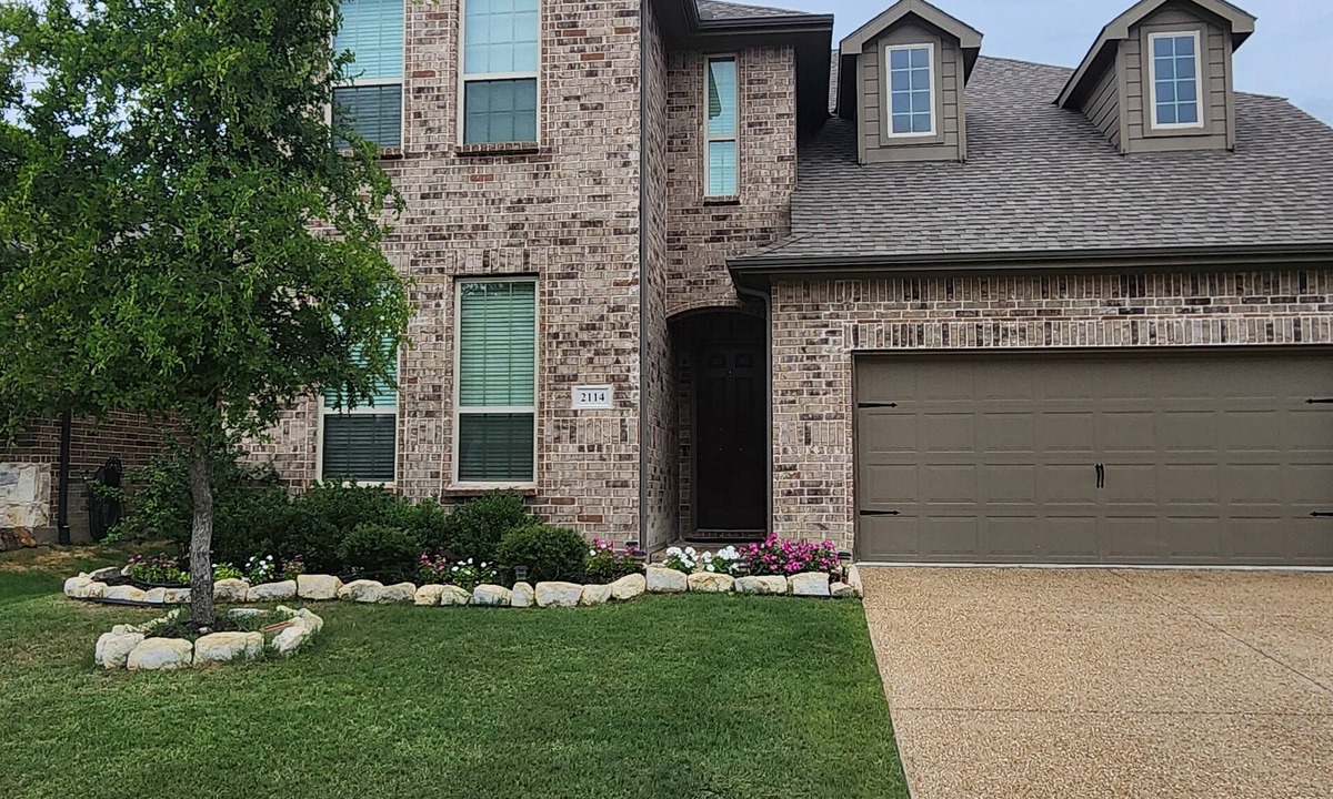 Weston House | Whole house in wonderful Melissa with amenities that sleeps six guests.