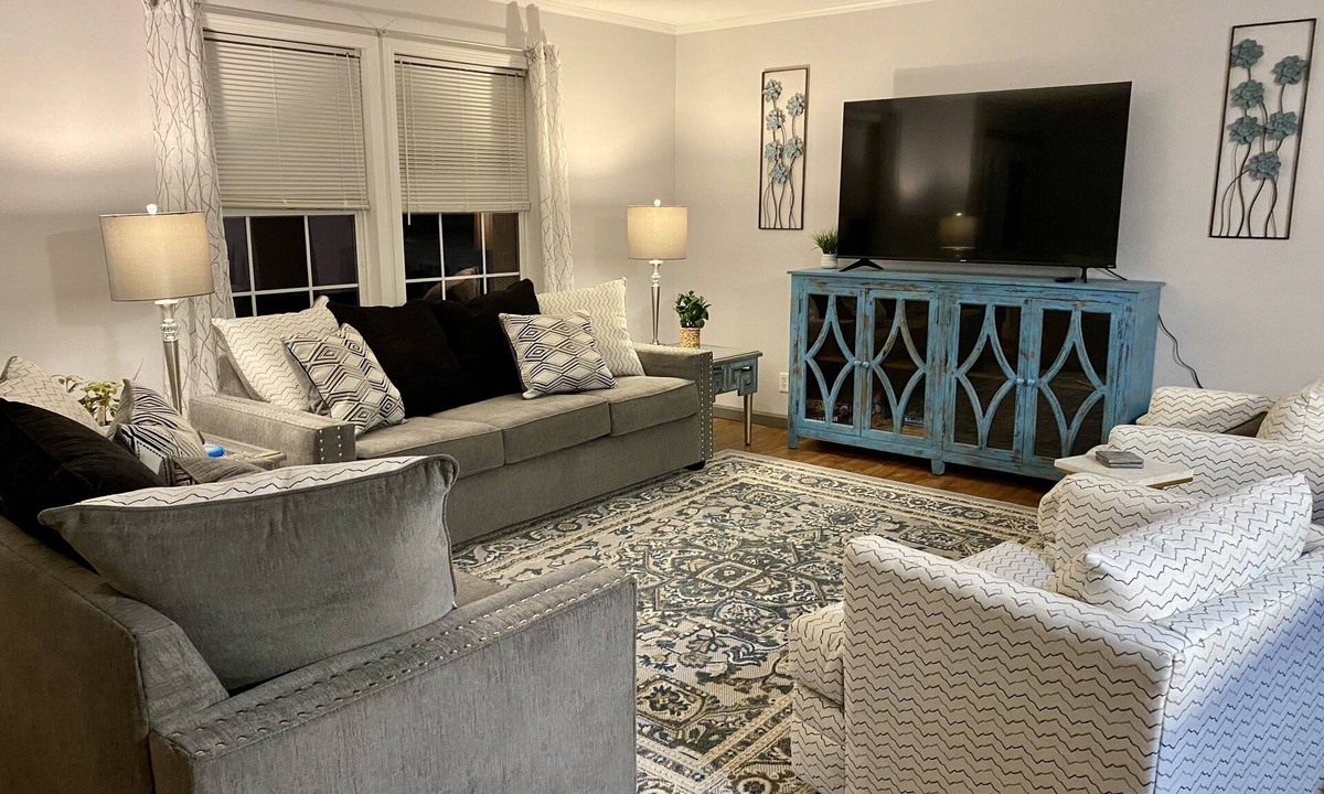 Greenville House | Whole House