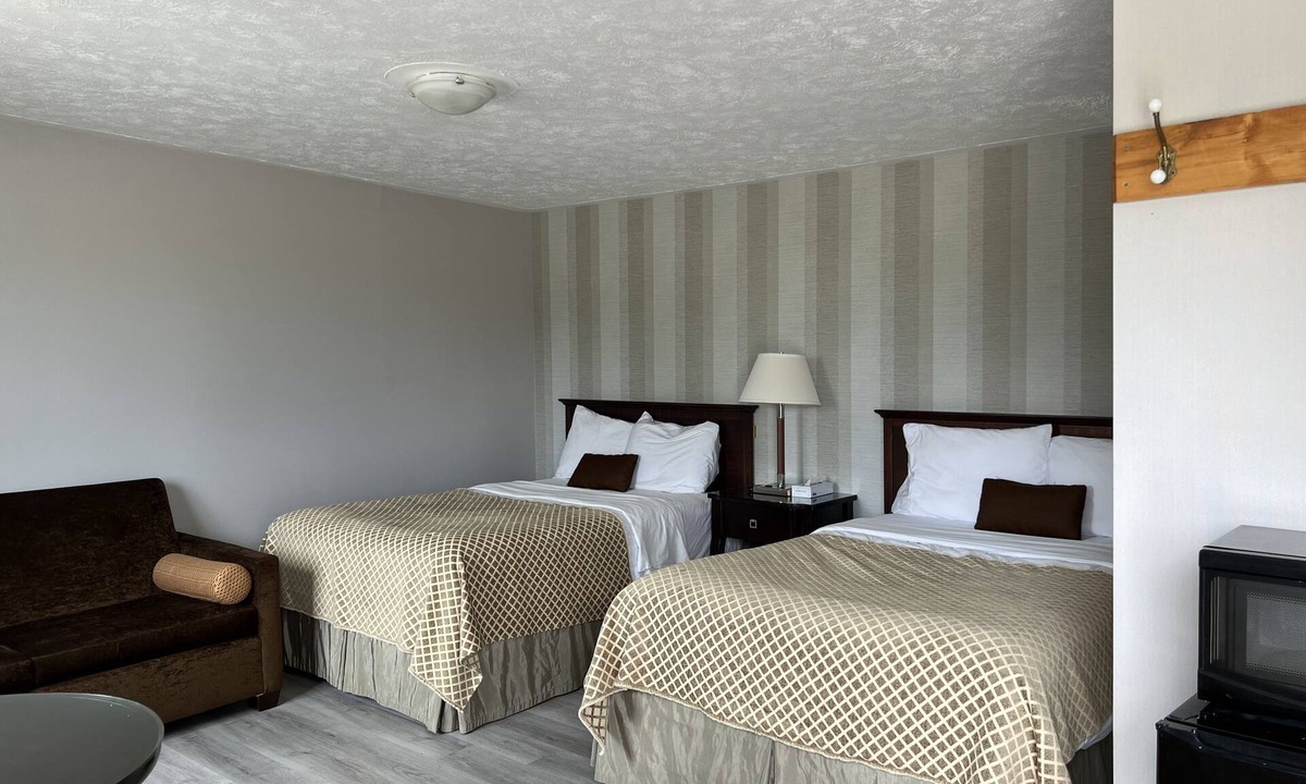 Wiarton Hotel | Wiarton willys inn