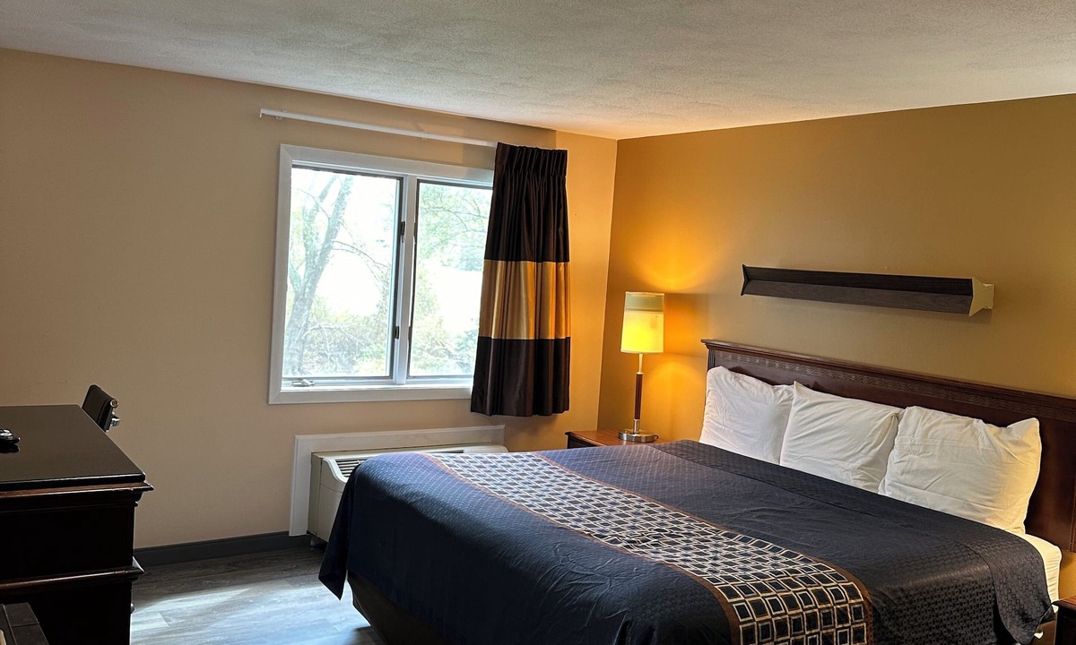 North Kingstown Hotel | Wickford Motor Inn