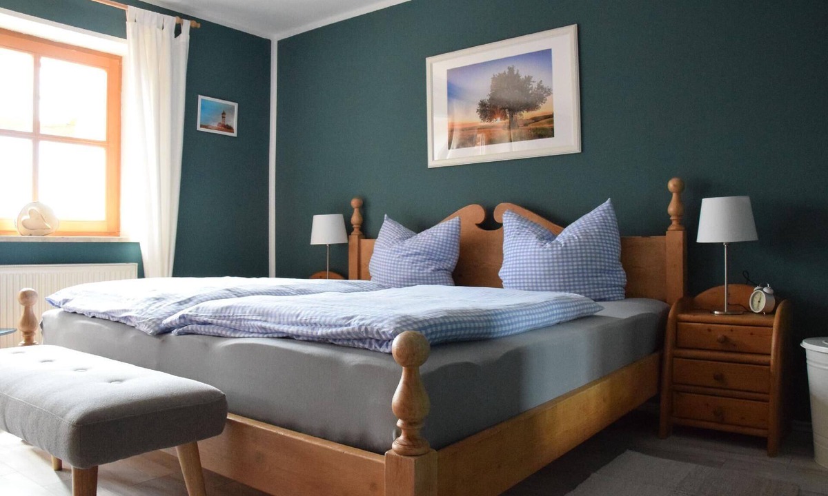 Stockheim Apartment | Wiesengrund flat - tradition meets modernity