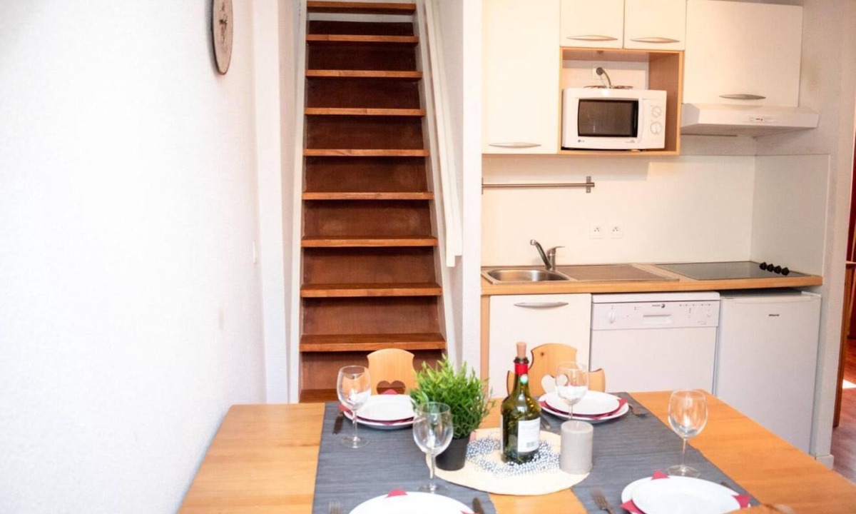 Vignec Apartment | Wifi, 1st floor, swimming pool, balcony, tv, 45m², Saint Lary Soulan