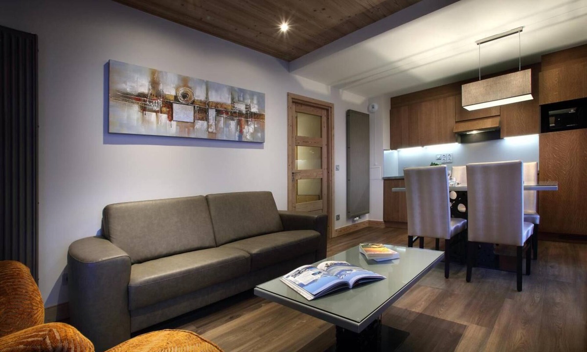 Eclose-Est Apartment | Wifi, fitness, swimming pool, sauna, hammam, balcony, 45m², Alpe d'Huez