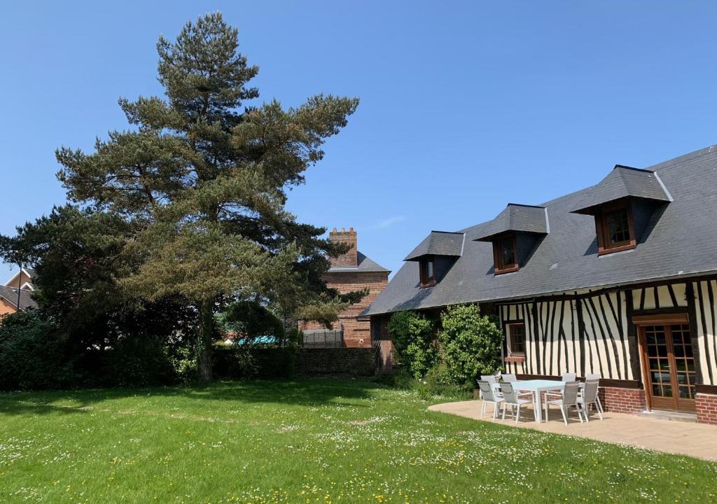 Petit-Caux House | Wijitta