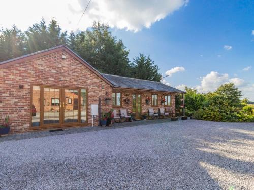 Appley Bridge House | Wild Duck Lodge