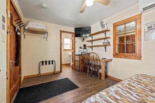 Merrill Hotel | Wild Goose Lodge