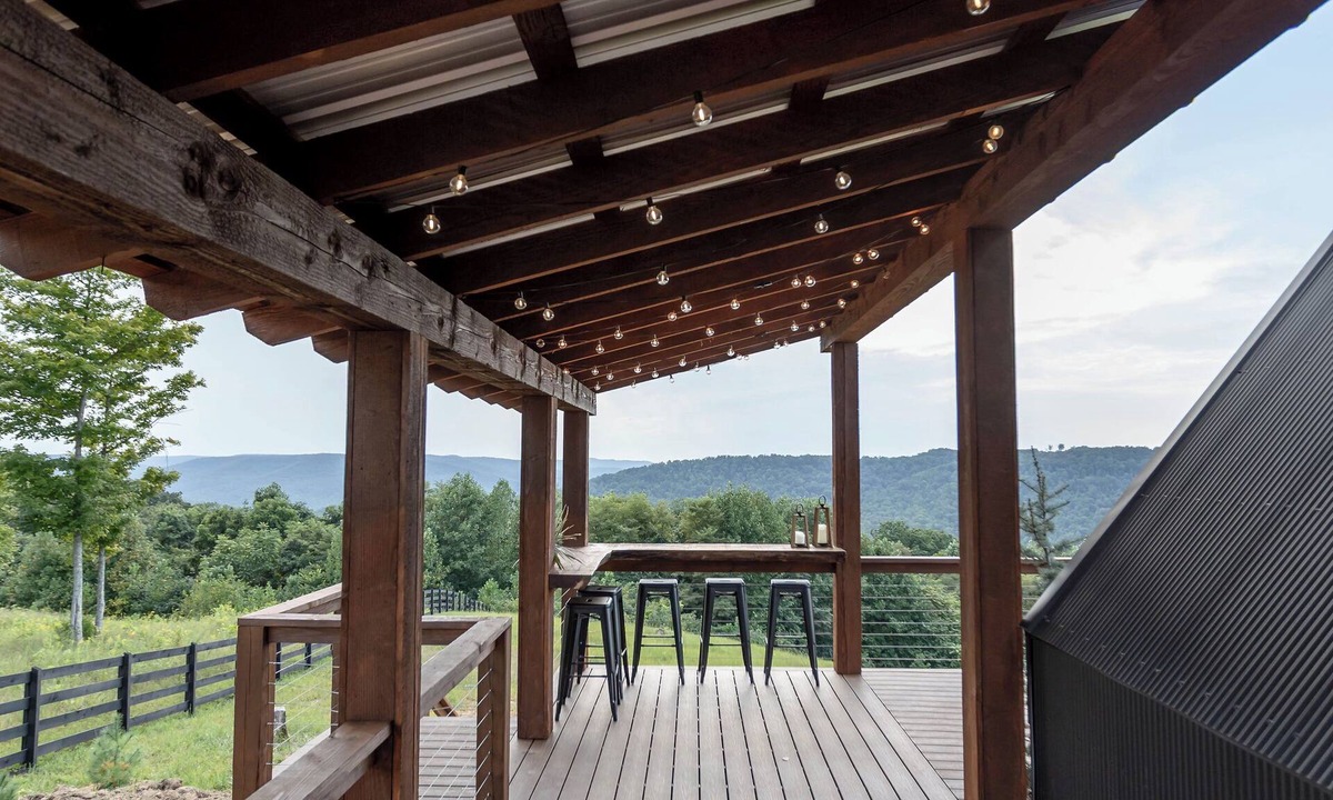 Jamestown House | Wild Rose Ridge