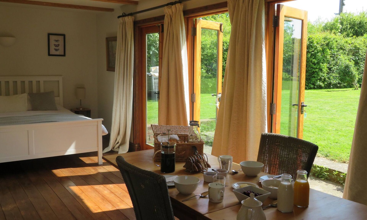 Abbess Roding Bed & Breakfast | Wilderness B&B