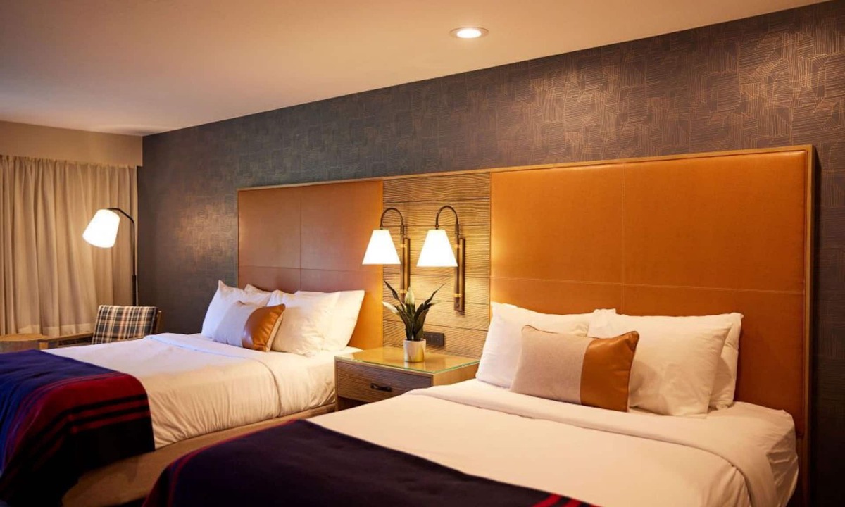 Orchard District Apartment | Wilderness Exploration | 2 Queens + ADA rated